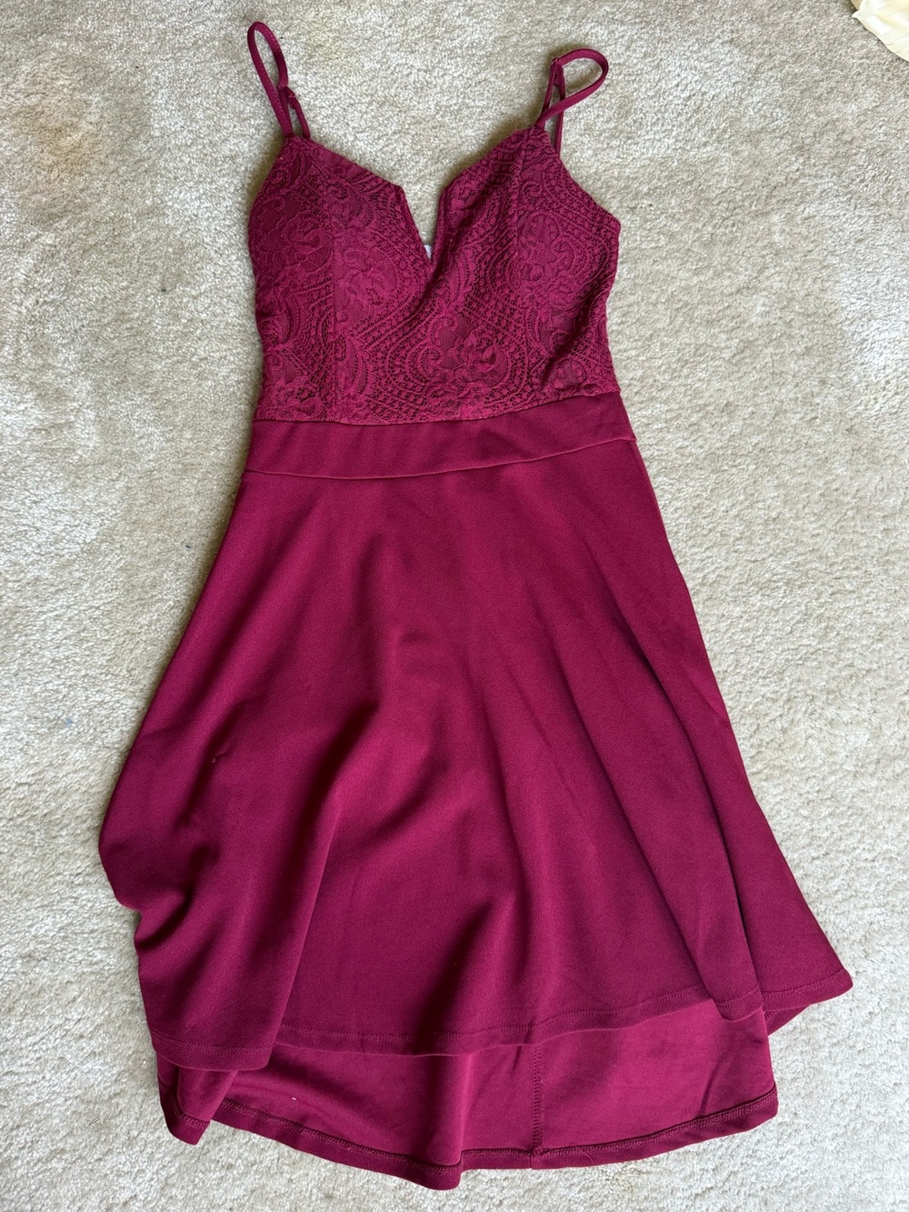 Almost Famous Burgundy Lace Bust A-Line Strapless Dress